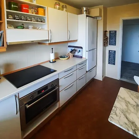 1 Bedroom Cozy In *
